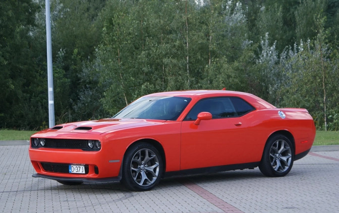 Dodge Challenger cena 81900 przebieg: 211000, rok produkcji 2017 z Legnica małe 137